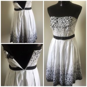 White House Black Market: white/black party dress